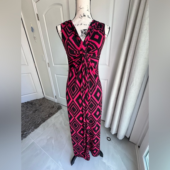 NY collection Elegant red and Black Geometric Dress - Picture 4 of 5